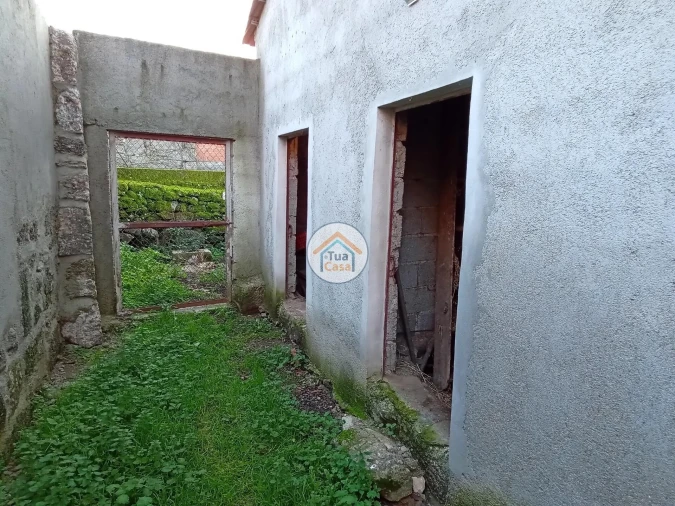 Moradia T1 para Venda em São Cipriano e Vil de Souto Foto 2