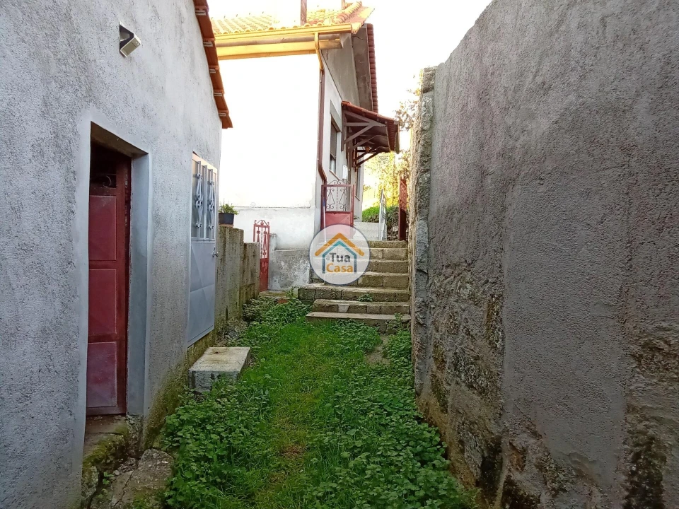 Moradia T1 para Venda em São Cipriano e Vil de Souto Foto 13