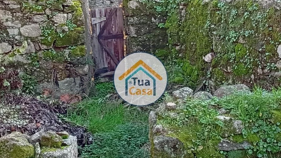 Moradia T1 para Venda em São Cipriano e Vil de Souto