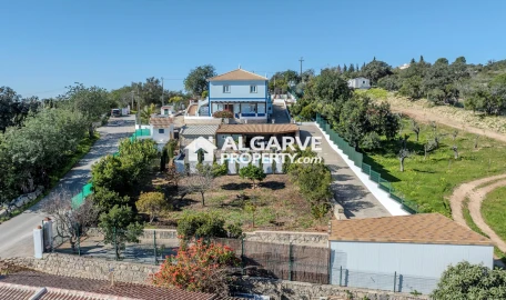 Moradia T5 para Venda em Loule (São Clemente)