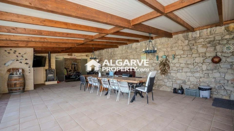 Moradia T5 para Venda em Loule (São Clemente)