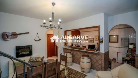 Moradia T5 para Venda em Loule (São Clemente)