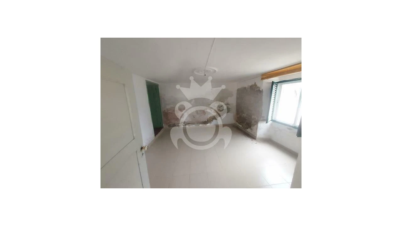 Moradia T2 para Venda em Capelins (Santo Antonio) Foto 6