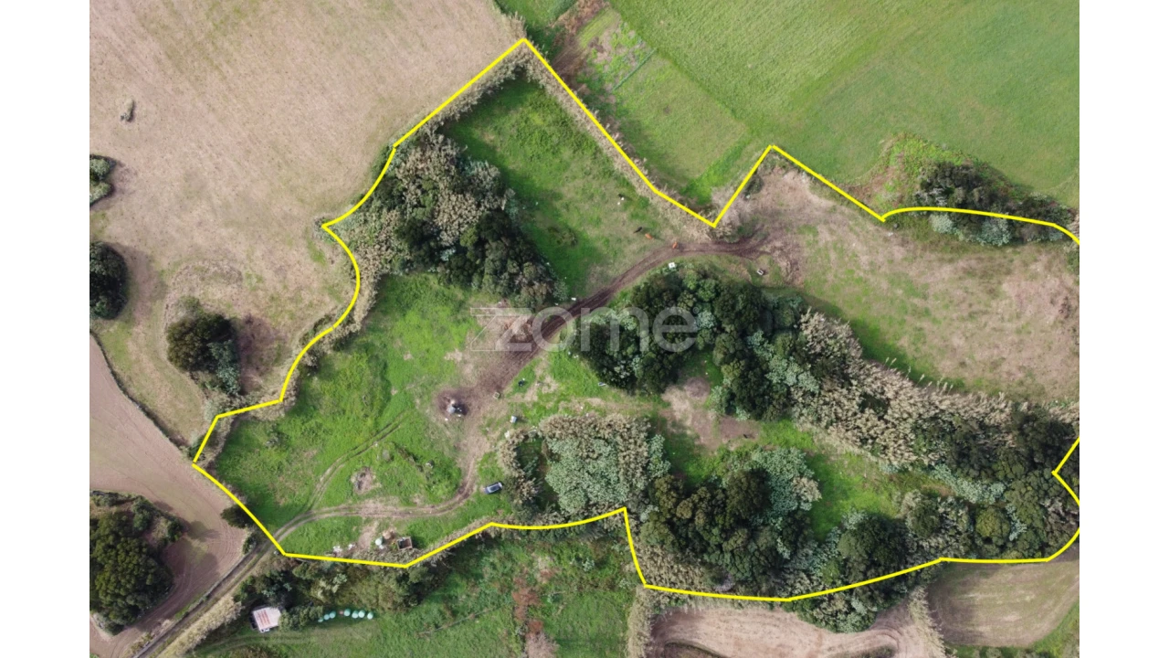 Terreno para Venda em Ribeirinha Foto 2