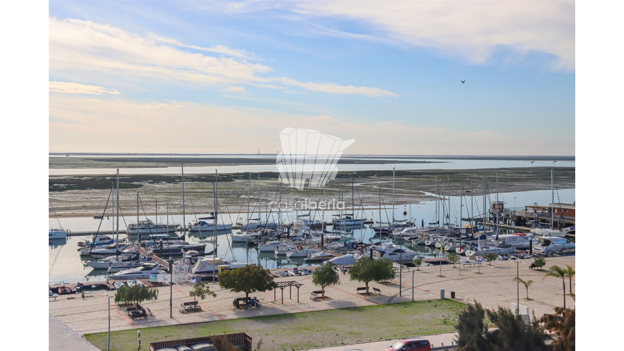 Apartamento T2 para Venda em Olhão Foto 23