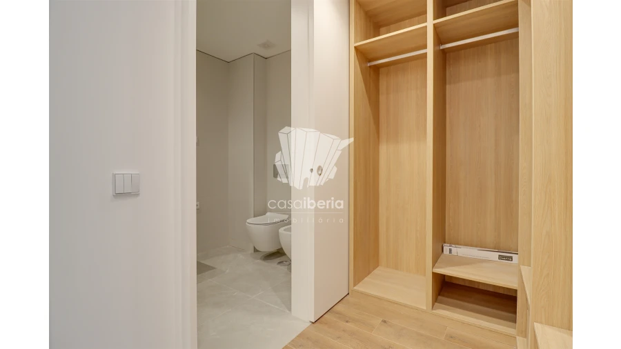 Apartamento T2 para Venda em Olhão Foto 11