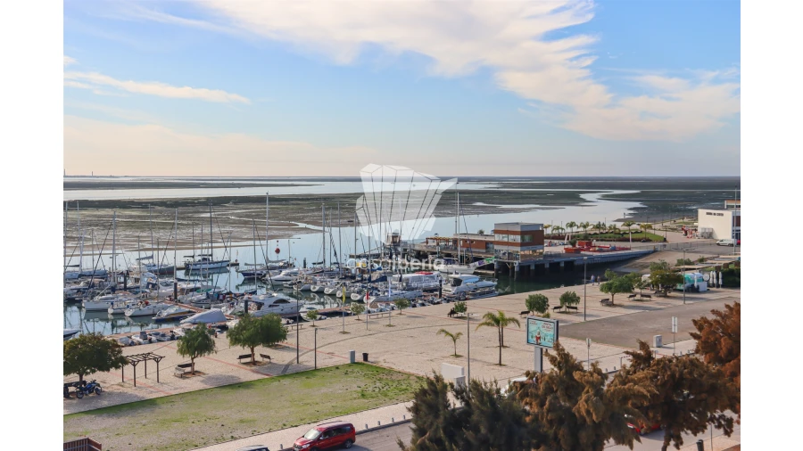 Apartamento T2 para Venda em Olhão Foto 25