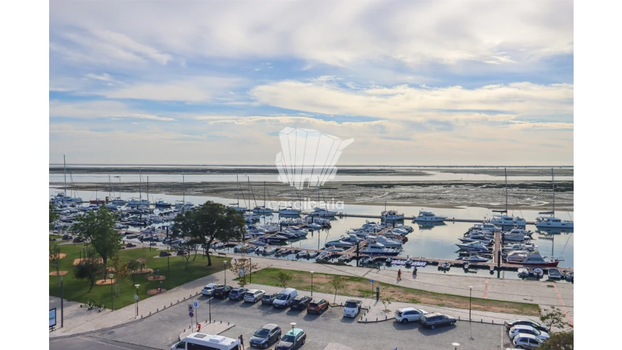 Apartamento T2 para Venda em Olhão Foto 26