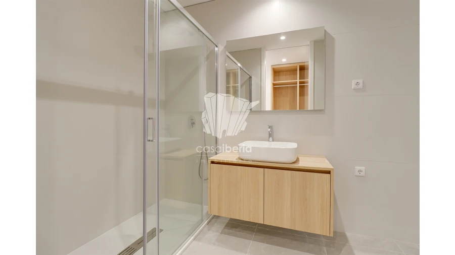 Apartamento T2 para Venda em Olhão Foto 9