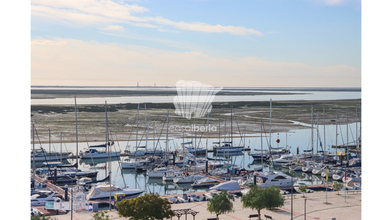 Apartamento T2 para Venda em Olhão Foto 24