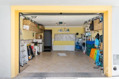 Moradia T4 para Venda em Albufeira e Olhos de Água