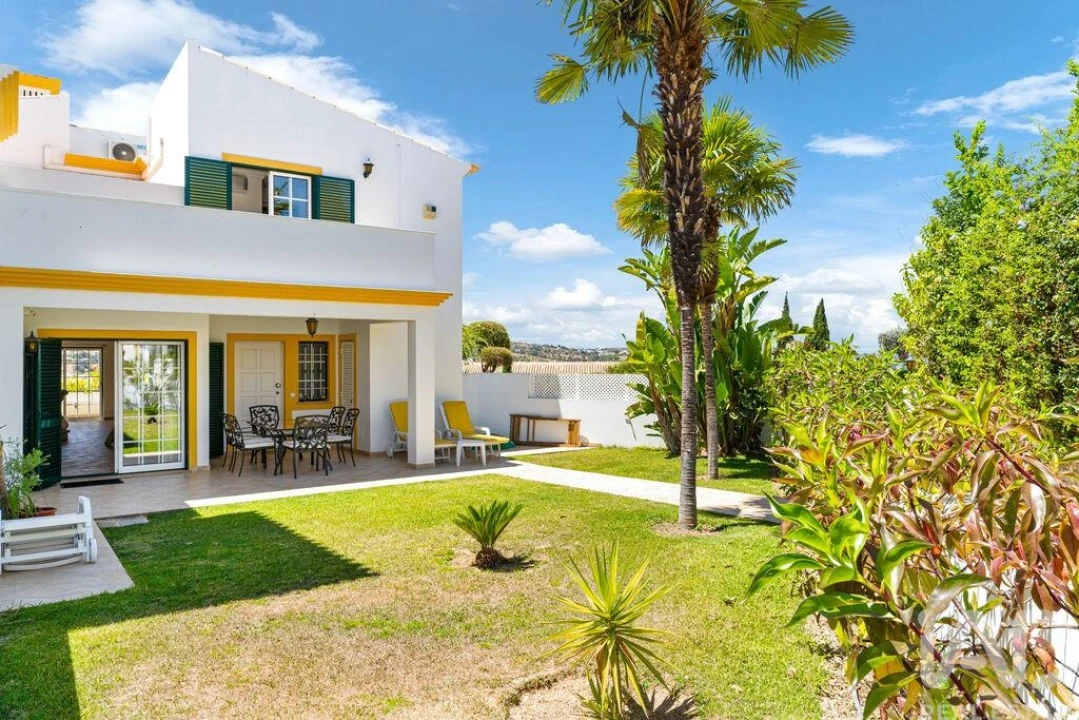 Moradia T4 para Venda em Albufeira e Olhos de Água Foto 19