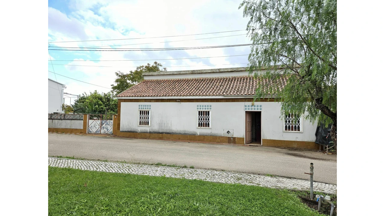 Moradia T3 para Venda em Torres Novas (Santa Maria, Salvador e Santiago) Foto 1