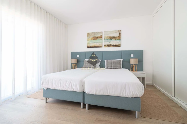Apartamento T1 para Venda em Estômbar e Parchal Foto 9