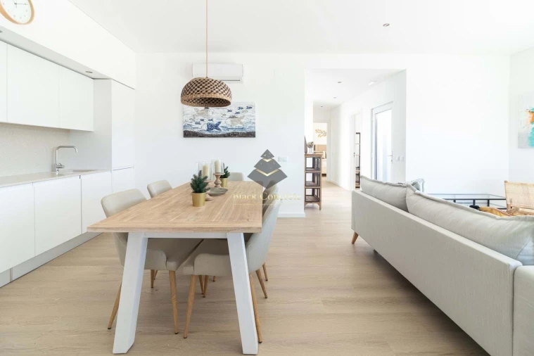Apartamento T1 para Venda em Estômbar e Parchal Foto 12