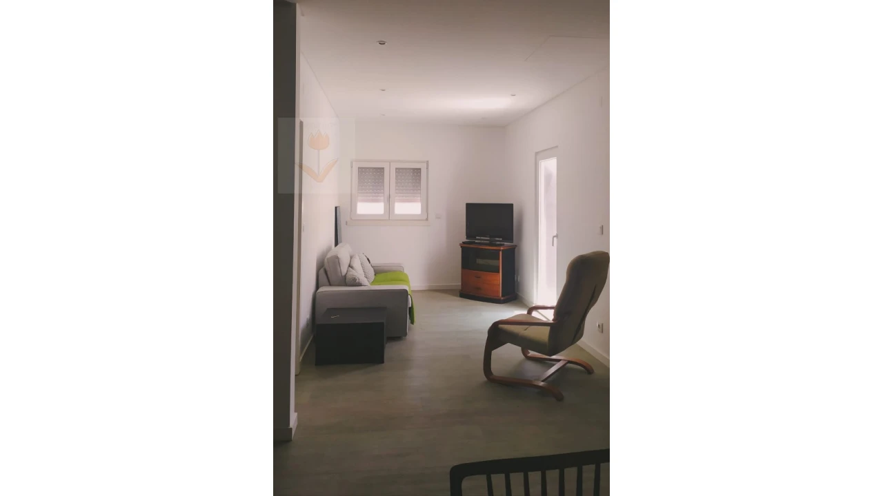 Moradia T4 para Venda em Silveira Foto 3