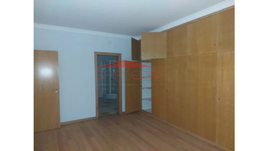 Moradia T7 para Venda em Carvalho Foto 15