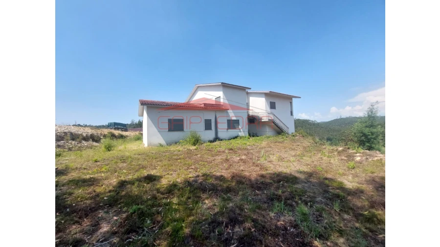 Moradia T7 para Venda em Carvalho Foto 1
