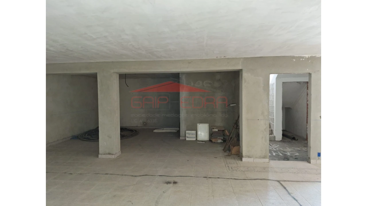 Moradia T5 para Venda em Tortosendo Foto 28