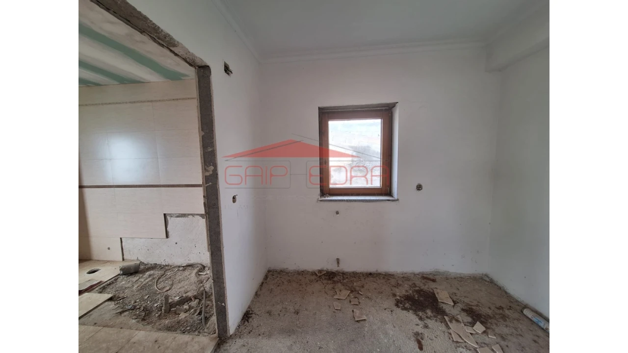 Moradia T5 para Venda em Tortosendo Foto 12