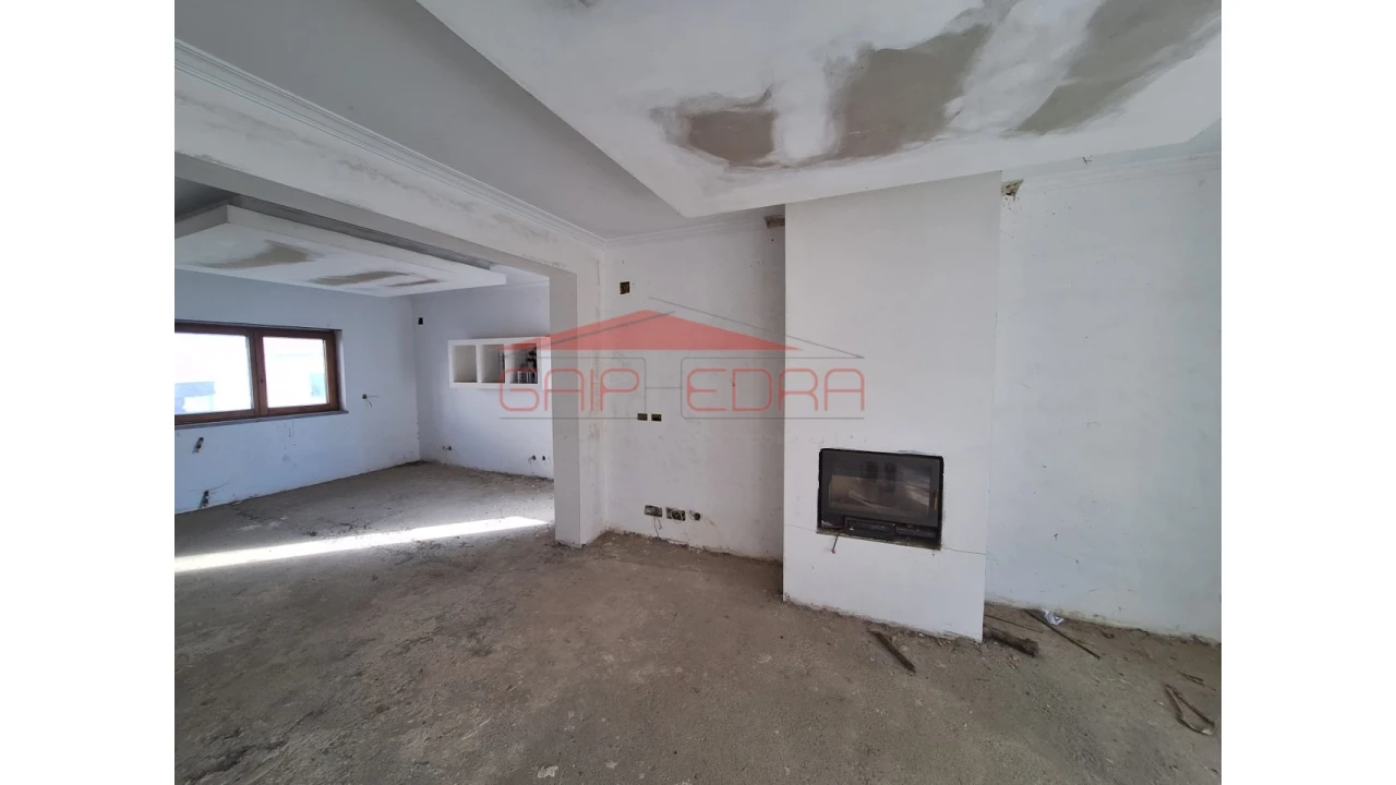 Moradia T5 para Venda em Tortosendo Foto 7