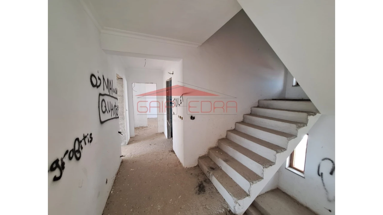 Moradia T5 para Venda em Tortosendo Foto 17