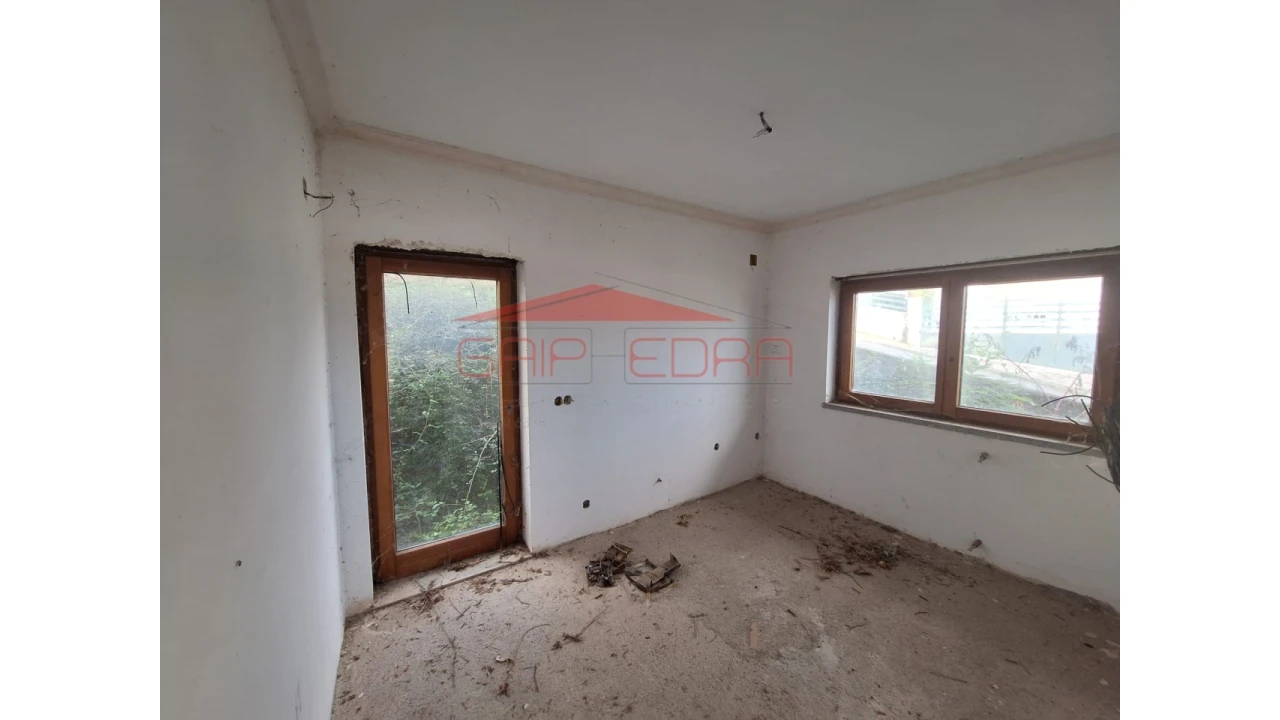 Moradia T5 para Venda em Tortosendo Foto 19