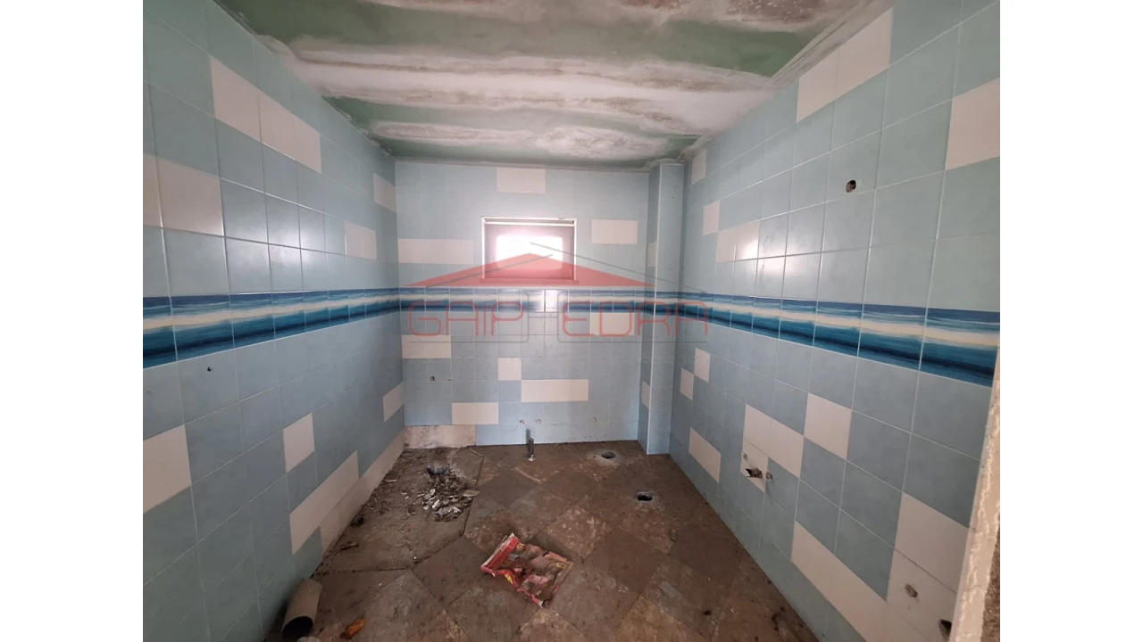 Moradia T5 para Venda em Tortosendo Foto 30