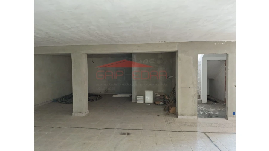 Moradia T5 para Venda em Tortosendo Foto 28