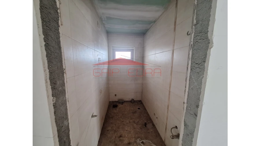 Moradia T5 para Venda em Tortosendo Foto 32