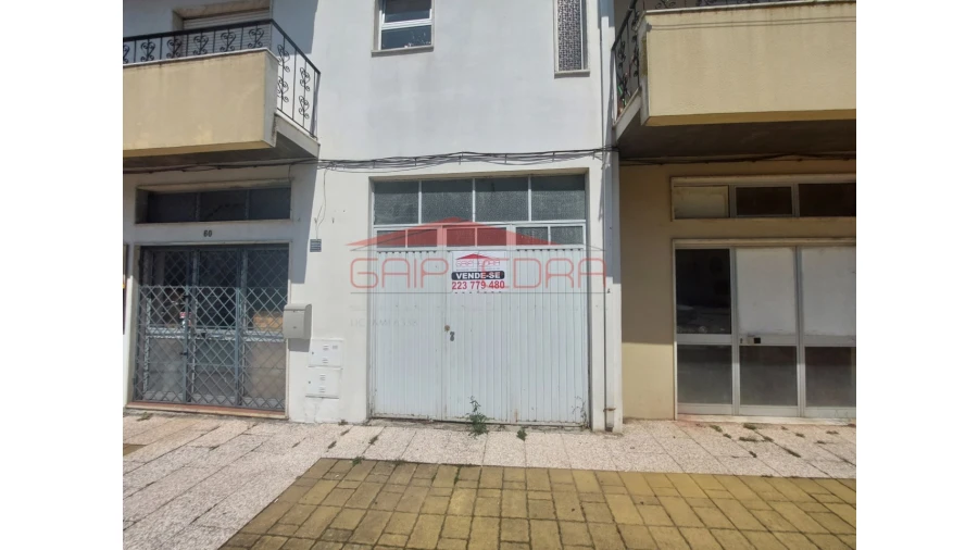 Armazém para Venda em Guarda Foto 4