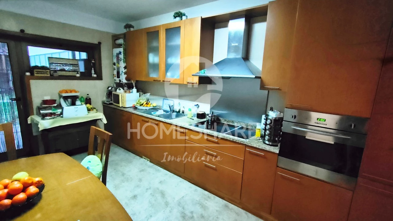 Moradia T3 para Venda em Sanguedo Foto 11