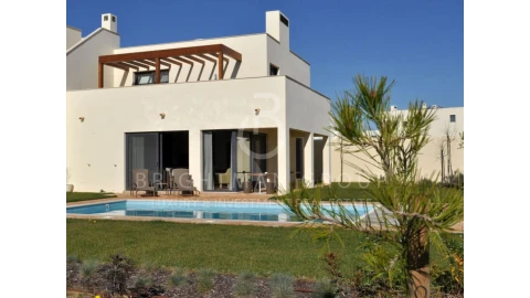Moradia T2 para Venda em Vila de Sagres