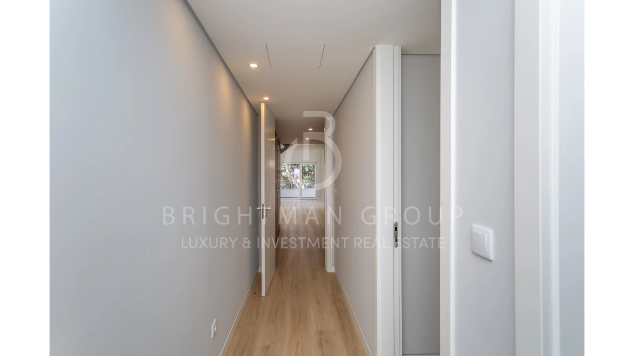 Apartamento T3 para Venda em Carcavelos e Parede Foto 6
