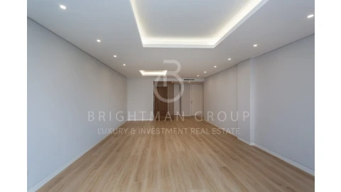 Apartamento T3 para Venda em Carcavelos e Parede
