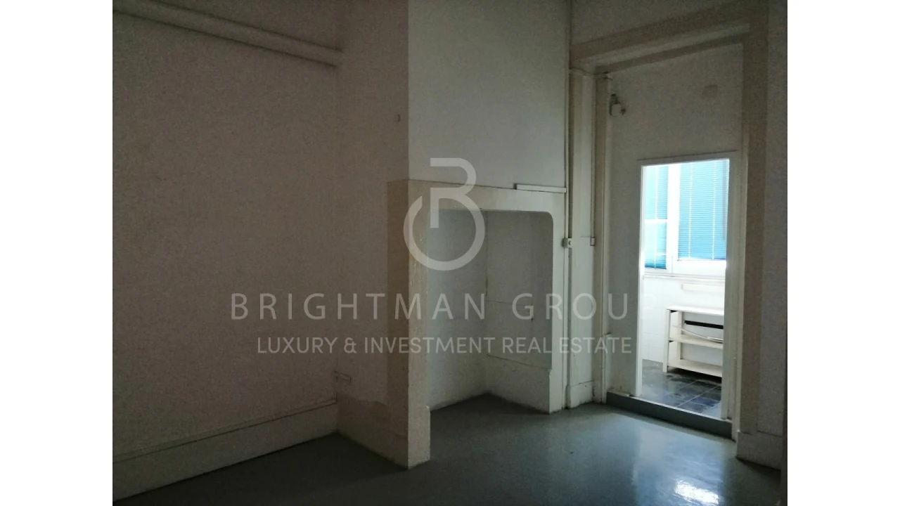 Prédio para Venda em Santo António Foto 8