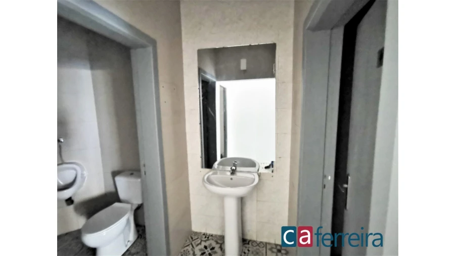 Loja para Venda em Almeirim Foto 10