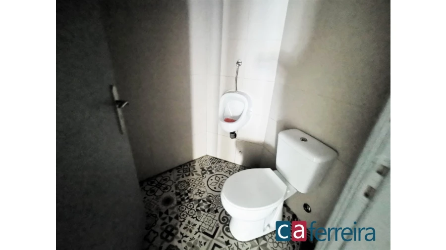 Loja para Venda em Almeirim Foto 11