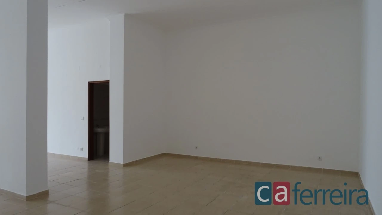 Loja para Venda em Almeirim Foto 5