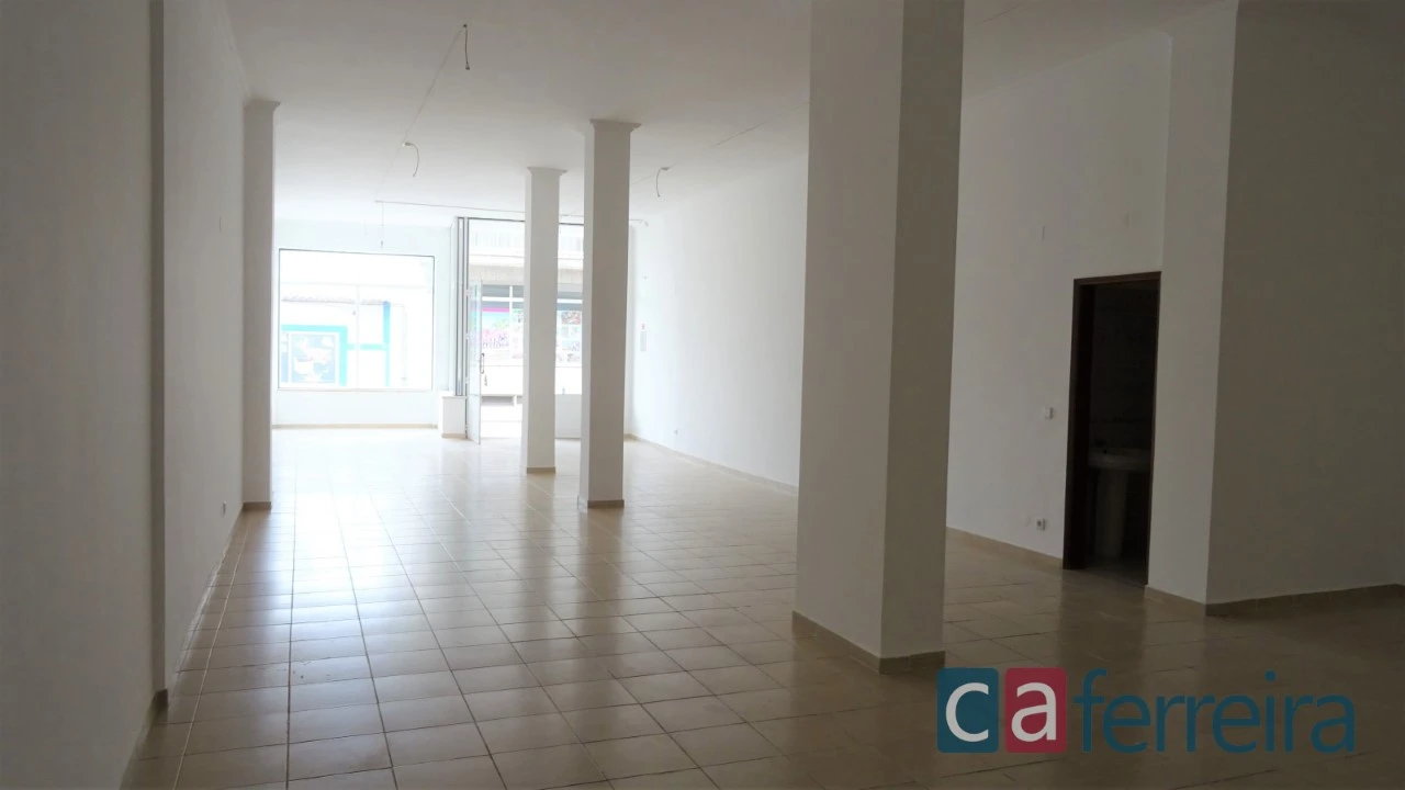 Loja para Venda em Almeirim Foto 7