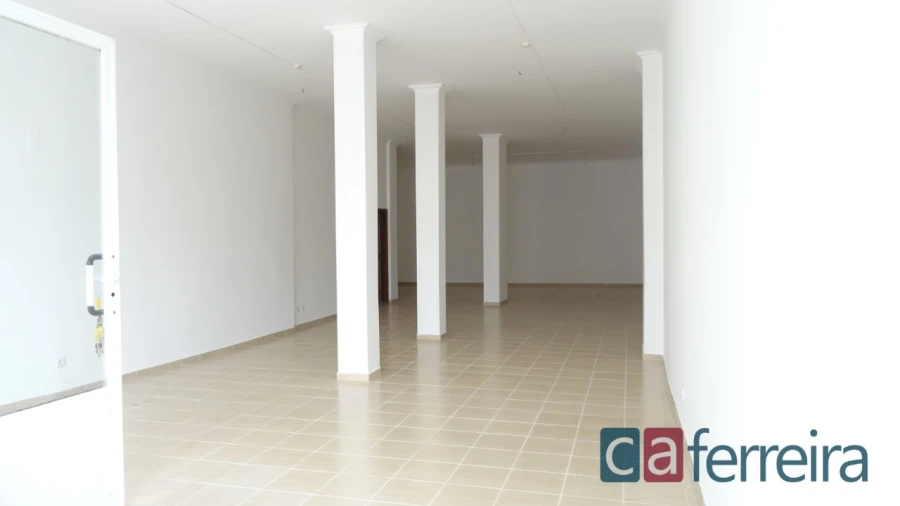 Loja para Venda em Almeirim Foto 4