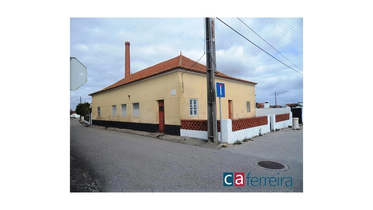 Moradia T3 para Venda em Foros de Arrão Foto 1