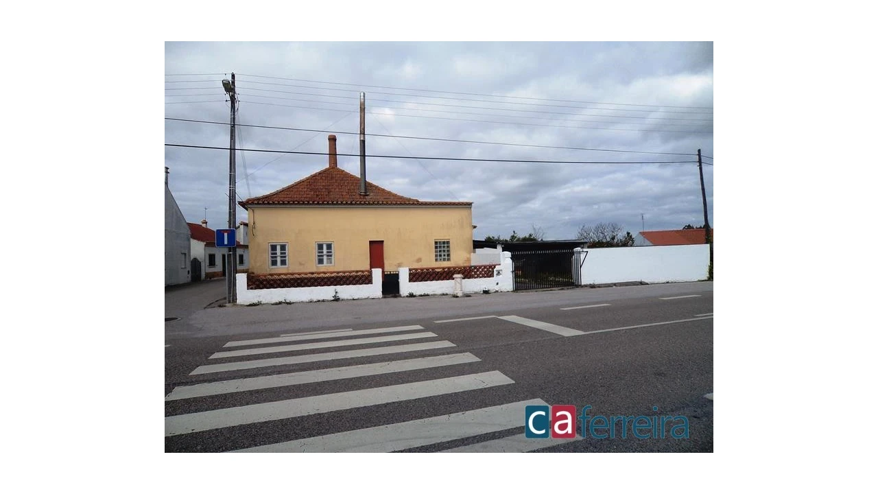 Moradia T3 para Venda em Foros de Arrão Foto 2