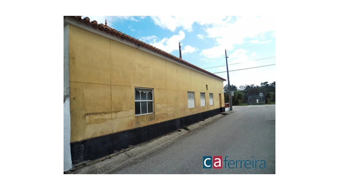 Moradia T3 para Venda em Foros de Arrão Foto 3