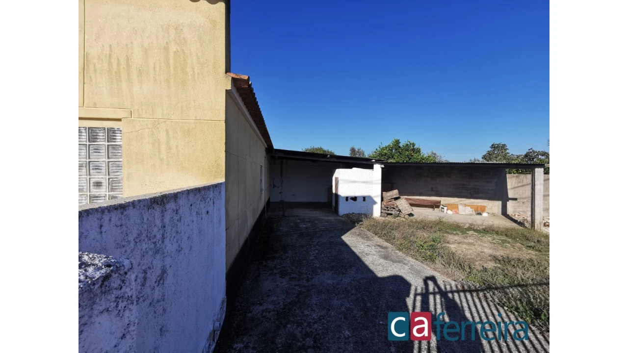 Moradia T3 para Venda em Foros de Arrão Foto 14