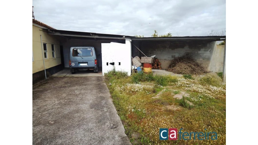 Moradia T3 para Venda em Foros de Arrão Foto 6