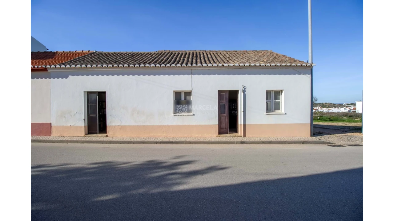 Moradia T3 para Venda em Vila do Bispo e Raposeira Foto 1