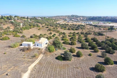 Terreno para Venda em Lagos (São Sebastião e Santa Maria)
