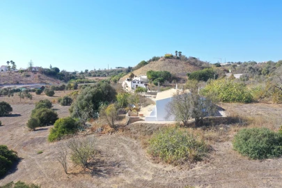 Terreno para Venda em Lagos (São Sebastião e Santa Maria)