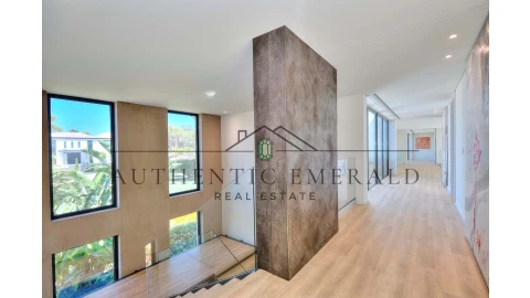 Moradia T8 para Venda em Quarteira